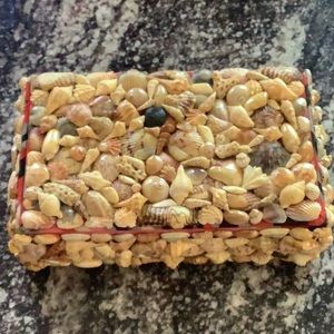 Vintage handmade seashell jewelry box